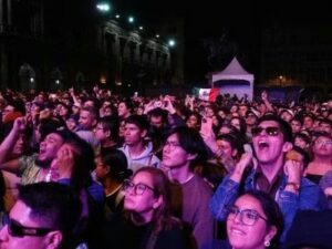 DEUDORES ALIMENTARIOS PODRÍAN QUEDARSE FUERA DE CONCIERTOS Y PARTIDOS