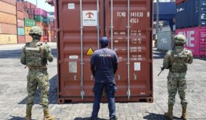 Cae 29,300 MDP el IEPS a combustible con marinos en aduanas
