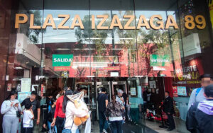 Evalúa gobierno federal extinción de dominio para Plaza Izazaga 89 por contrabando
