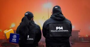 FGR investiga incendio mortal en refinería Dos Bocas