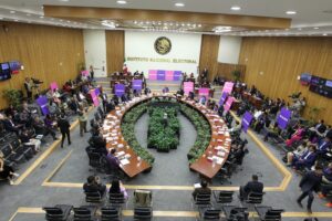 Cámara de Diputados aprueba convocatoria para renovar tres consejeros del INE