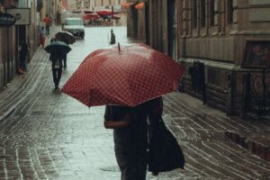 SMN emite alerta por calor extremo en el norte y lluvias fuertes en el sur de México