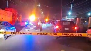 FGE de Coahuila ejecuta cateo en centro deportivo de Piedras Negras y desaloja a participantes de evento nacional