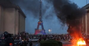 Detienen a cientos de personas por disturbios en París tras victoria del PSG