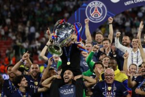 Macron felicita al PSG por ganar su segunda Champions League consecutiva