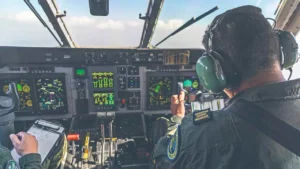 Pilotos de la FAM realizan ejercicios de despegue y aterrizaje con aeronaves C295 en Santa Lucía