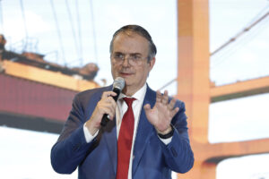 México y EU avanzan en revisión del T-MEC con enfoque en acero, aluminio y sector automotriz