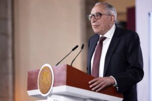 Secretario de Salud reporta disminución de casos de dengue en México