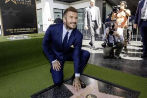 David Beckham recibe estrella en el Paseo de la Fama de Hollywood junto a Victoria y Tom Cruise