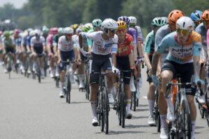 Isaac del Toro mantiene tercer lugar en el Tour de Francia tras etapa 7