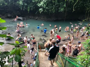 Catarata La Fortuna: un modelo de turismo comunitario reconocido mundialmente