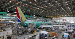 FAA alerta sobre instalación incorrecta de asientos en 453 aviones Boeing 737 MAX en Estados Unidos