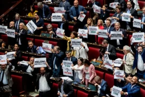 La Cámara de Diputados italiana aprueba la reforma electoral de Meloni tras superar un revés interno