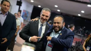 Adrián de la Garza recibe respaldo del PAN rumbo a la gubernatura de Nuevo León 2027